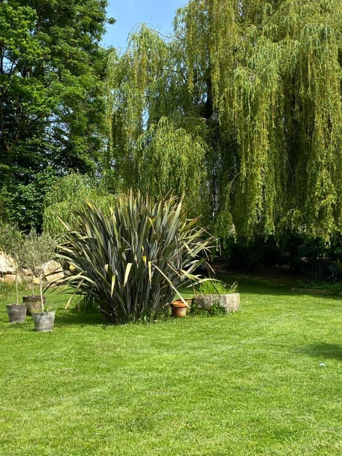 Le Clos Dauphinais Chez Laurette Quévert Exterior foto